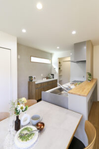 松江市朝酌町モデルハウス　キッチン