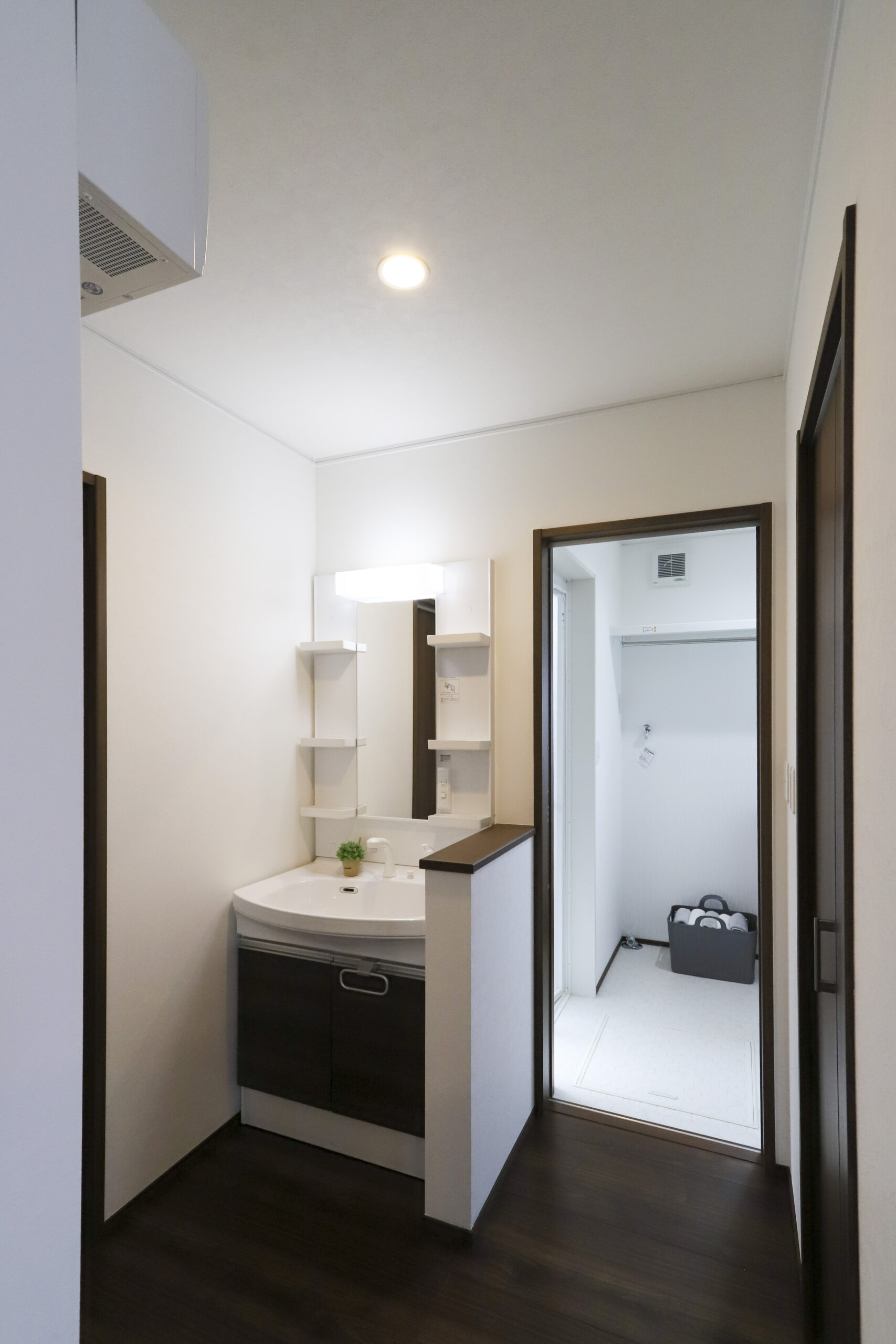 益田市かもしま東平屋モデルハウス 独立洗面台